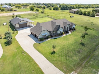 3121 Creekside Dr, Ponder, TX 76259