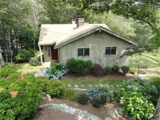 49 Thatcher Rd, Rockport, MA 01966