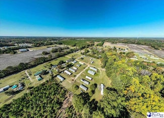 101 Andy Dr, Hartsville, SC 29550