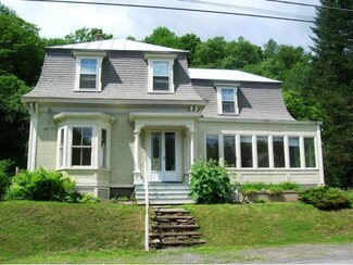 17 Linden Hill, Wood Stock, VT 05091