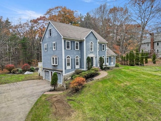 19 Rockrimmon Rd, North Hampton, NH 03862