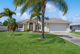 297 SW Whitmore Dr, Port Saint Lucie, FL 34984
