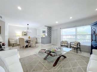 708 SE 7th Ave Unit 14, Pompano Beach, FL 33060