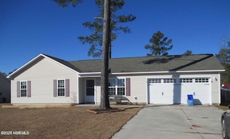 232 Sweet Gum Ln, Richlands, NC 28574