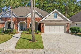 126 Fox Run Dr, Brunswick, GA 31525