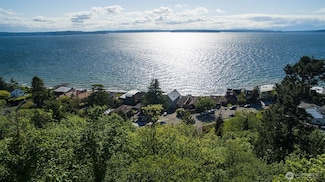 5426 Beach Dr SW, Seattle, WA 98136