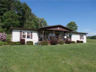 13 Valley Ln, Burgettstown, PA 15021