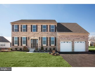 302 Chapman Dr, Perkasie, PA 18944