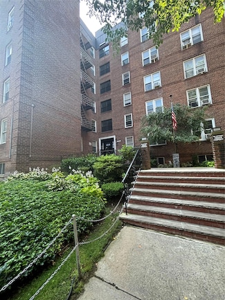 120-12 85th Ave Unit 3A, Kew Gardens, NY 11415