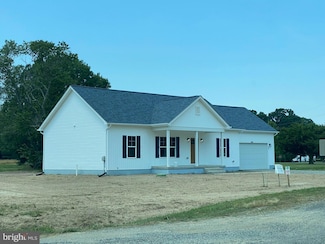 121 N Glebe Rd, Montross, VA 22520
