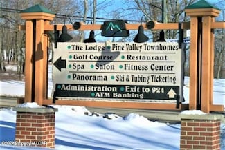 26 N Tahkox Dr, Hazleton, PA 18201
