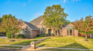 2701 Roxburgh Ct, Edmond, OK 73013