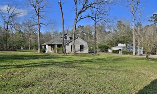 6468 Rolling Oak Dr, Montgomery, TX 77316