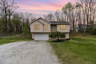 9600 N Charter Rd, Demotte, IN 46310