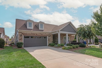1320 Garden Vista Dr, Matthews, NC 28104