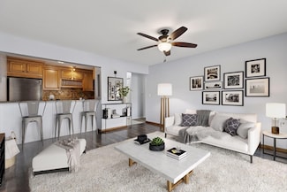 3153 Old Highway 8 Unit 110, Minneapolis, MN 55418
