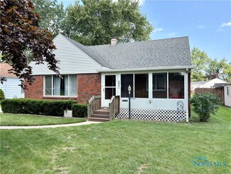 2410 Newport Ave, Toledo, OH 43613