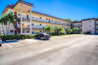 709 Lori Dr Unit 301, Palm Springs, FL 33461