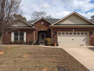 7317 Sanctuary Cove Dr SE, Owens Cross Roads, AL 35763