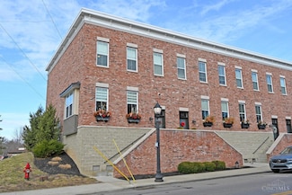 110 Broadway St, Loveland, OH 45140