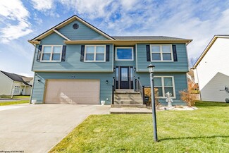 14 Pleasant Ridge Ln, Morgantown, WV 26508