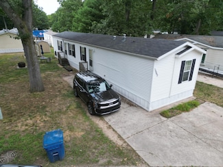 13523 Oaktree, Grand Haven, MI 49417