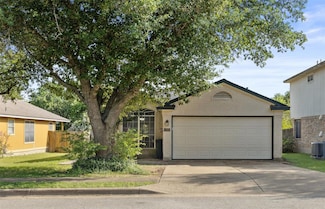 1025 Apple Cross Dr, Pflugerville, TX 78660