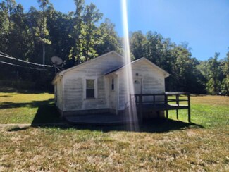 1214 N Sand Branch Rd, Bradley, WV 25818