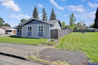 1042 18th Ave SE, Albany, OR 97322