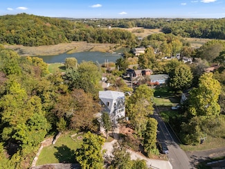 14 Vernon St, East Haven, CT 06512