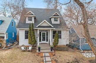 3118 Pierce St NE, Minneapolis, MN 55418