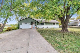 8415 Marsh Ave, Raytown, MO 64138
