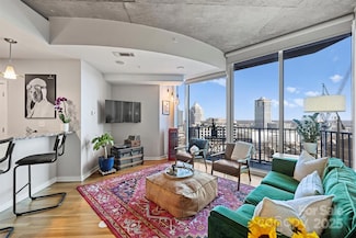 210 N Church St Unit 1413, Charlotte, NC 28202