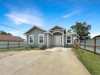 9803 Mimbrough St, Houston, TX 77029