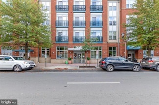 1800 Wilson Blvd Unit 305, Arlington, VA 22201