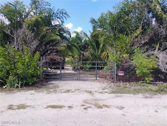 3616 Perkins Ln, Saint James City, FL 33956