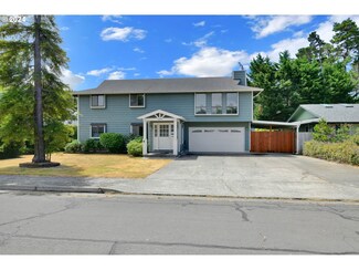1490 Myrtle Loop, Florence, OR 97439