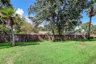 1861 Clinch Dr, Fernandina Beach, FL 32034