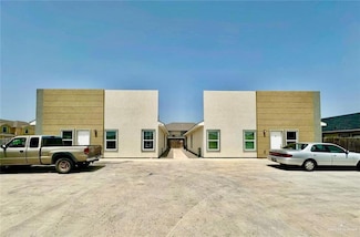 817 S Missouri St, Alton, TX 78573
