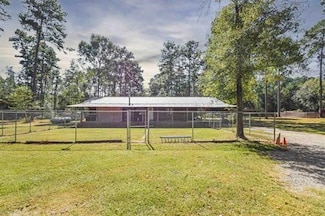429 County Road 4740, Silsbee, TX 77656