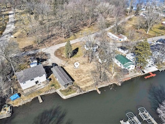 10 Willow Ln, Coldwater, MI 49036