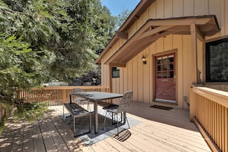 26540 Crestview Dr, Idyllwild-Pine Cove, CA 92549