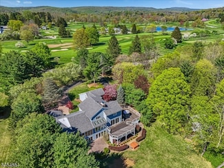 3 Golf Ln, Mendham, NJ 07945