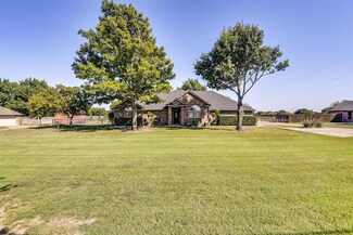 1930 Bryson Ln, Midlothian, TX 76065