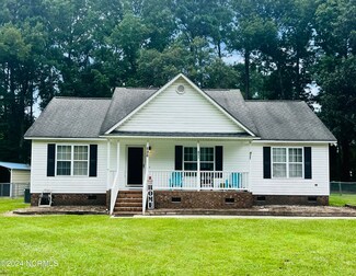 896 Piney Grove Church Rd, La Grange, NC 28551