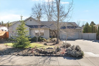 4608 Eagle Trace Dr, Medford, OR 97504