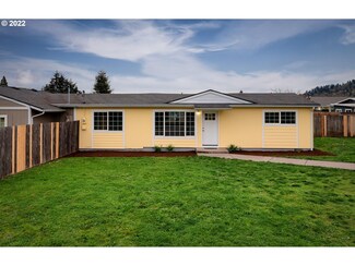 1298 N Douglas St, Cottage Grove, OR 97424