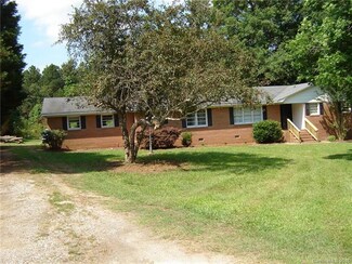 1394 E Maynard Street Extension, Pageland, SC 29728