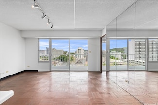 1333 Heulu St Unit 901, Honolulu, HI 96822