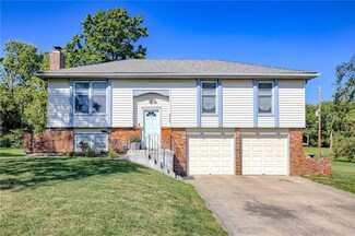 8174 Belmont Dr, Lenexa, KS 66227